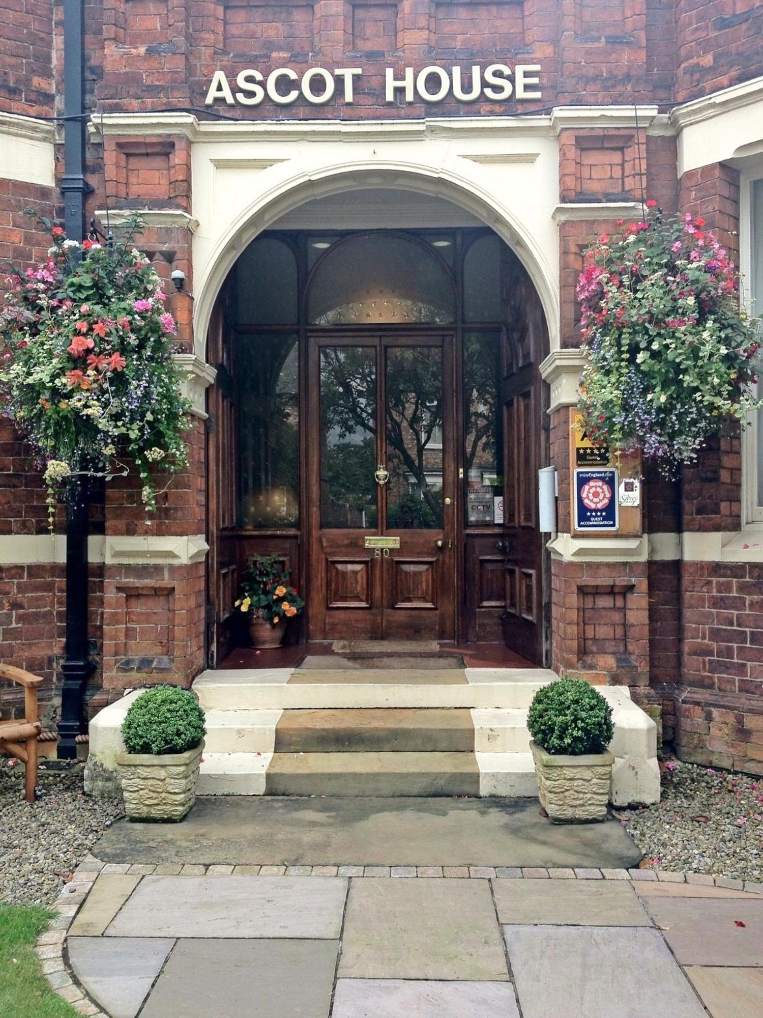 Ascot House Otel York Dış mekan fotoğraf