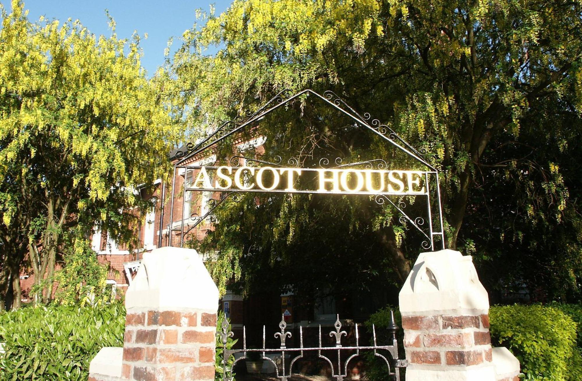 Ascot House Otel York Dış mekan fotoğraf
